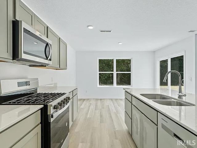 1461 Greencastle Drive, Warsaw, IN 46582
