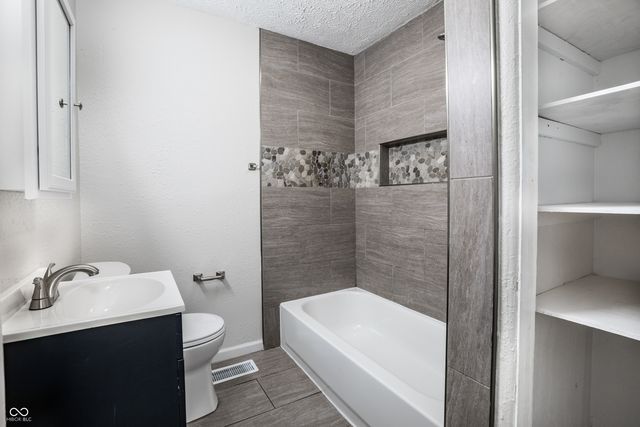 4014 N Bolton Avenue, Indianapolis, IN 46226