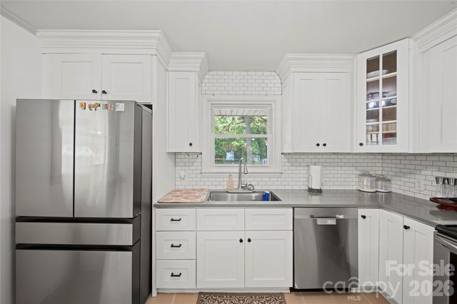 600 Mcadenville Road, Lowell, NC 28098