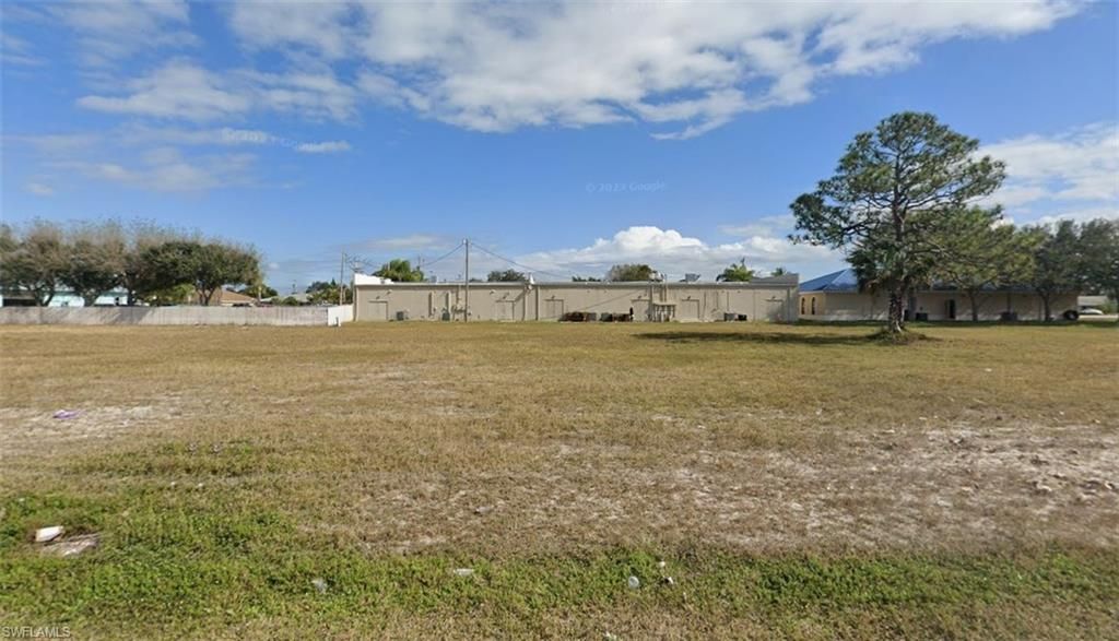 3811 SW 8th PL, CAPE CORAL, FL 33914 — photo 2