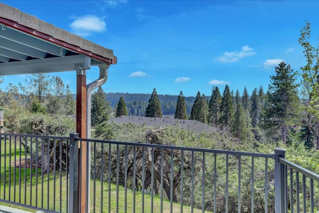 195 Cypress Hill Dr, Grass Valley, CA 95945