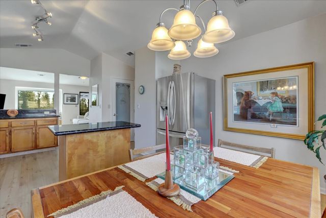 195 Cypress Hill Dr, Grass Valley, CA 95945