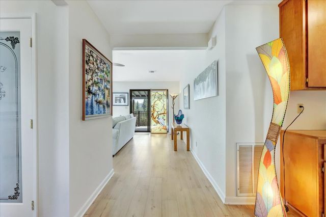 195 Cypress Hill Dr, Grass Valley, CA 95945