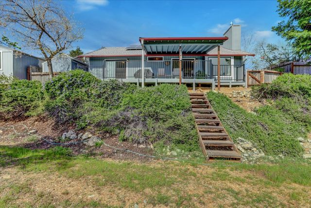 195 Cypress Hill Dr, Grass Valley, CA 95945