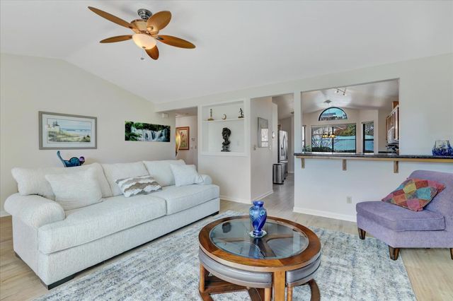 195 Cypress Hill Dr, Grass Valley, CA 95945