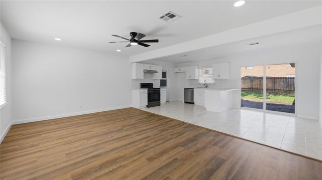 9109 Lugary Drive, Houston, TX 77074