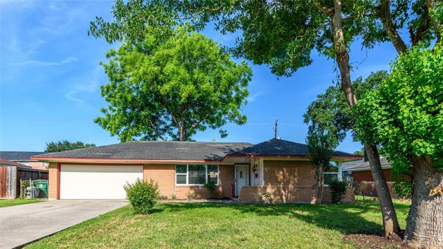 9109 Lugary Drive, Houston, TX 77074