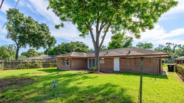 9109 Lugary Drive, Houston, TX 77074