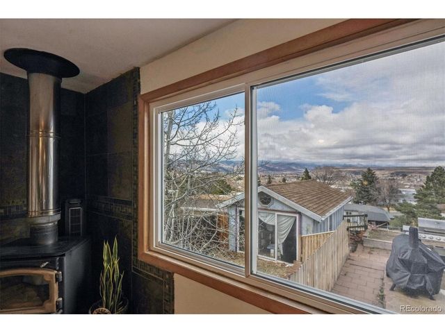 15815 W 2nd Ave, Golden, CO 80401