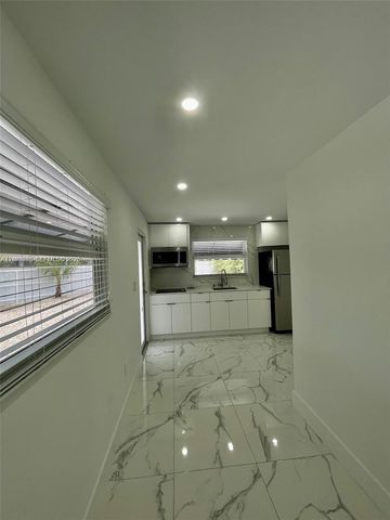 9600 SW 164th Street 1, Miami, FL 33157