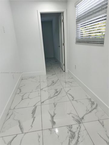 9600 SW 164th Street 1, Miami, FL 33157