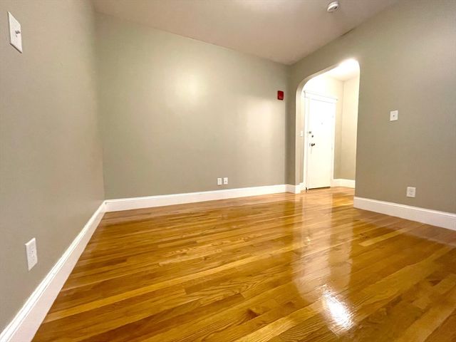 660 Huntington Avenue 17, Boston, MA 02115