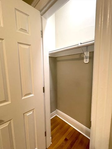 660 Huntington Avenue 17, Boston, MA 02115