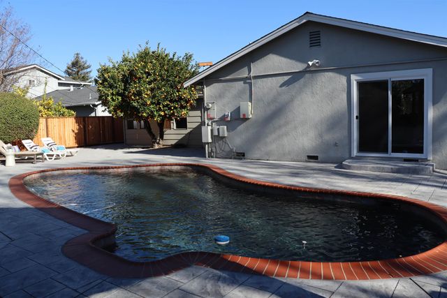 4360 Satinwood Dr, Concord, CA 94521