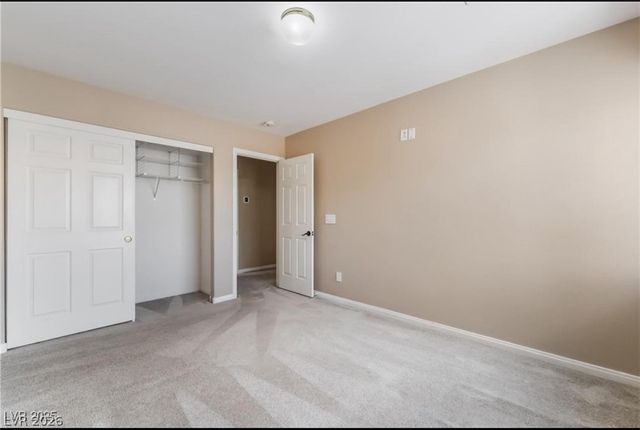 6657 Shadow Cove Avenue, Las Vegas, NV 89139