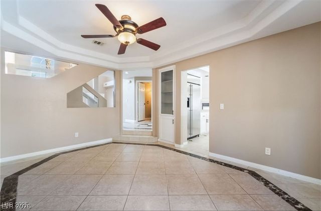 6657 Shadow Cove Avenue, Las Vegas, NV 89139