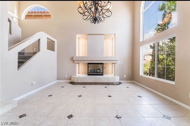 6657 Shadow Cove Avenue, Las Vegas, NV 89139