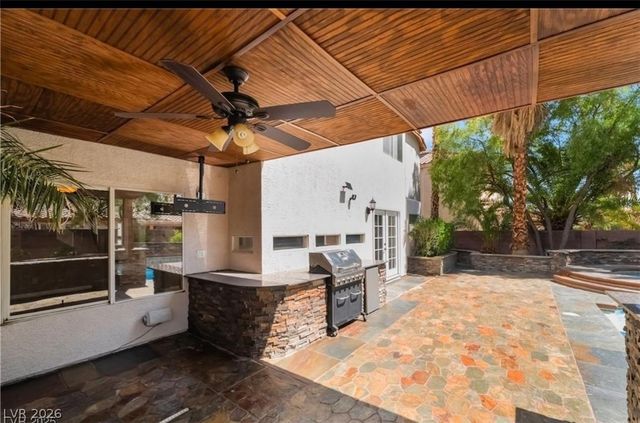 6657 Shadow Cove Avenue, Las Vegas, NV 89139