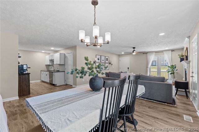 6873 Kingsgate Drive, Fayetteville, NC 28314