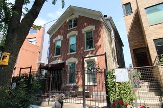 825 N Hermitage Avenue 1R, Chicago, IL 60622