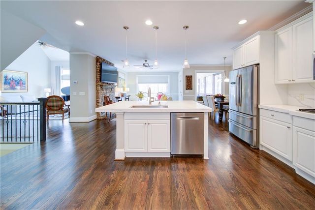 7085 Wakehurst Place, Cumming, GA 30040