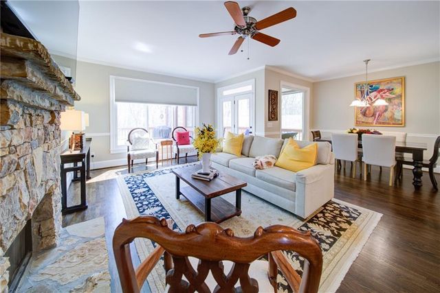 7085 Wakehurst Place, Cumming, GA 30040