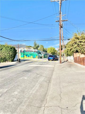 7110 Valmont, Tujunga, CA 91042