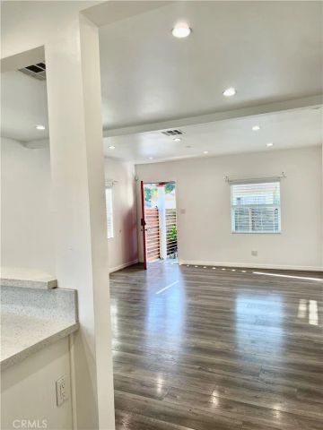 7110 Valmont, Tujunga, CA 91042