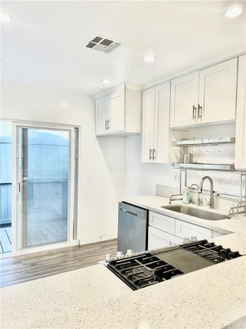 7110 Valmont, Tujunga, CA 91042