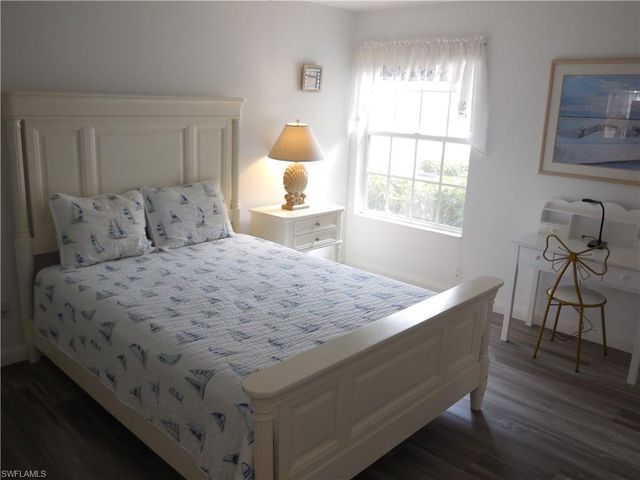 4663 Ossabaw WAY, Naples, FL 34119