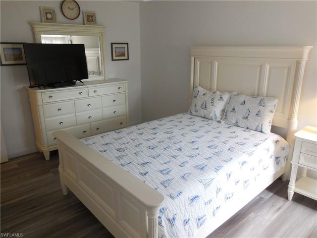 4663 Ossabaw WAY, Naples, FL 34119