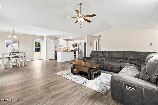 124 Dobbs County Courthouse Road, La Grange, NC 28551