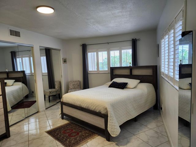 2300 NE 1st Lane 309, Boynton Beach, FL 33435