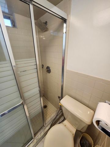 2300 NE 1st Lane 309, Boynton Beach, FL 33435