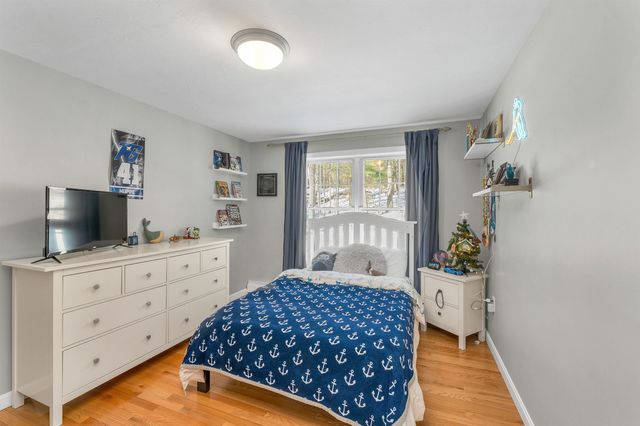 46 Goodhue Road, Derry, NH 03038