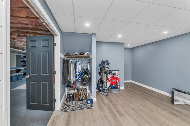 46 Goodhue Road, Derry, NH 03038