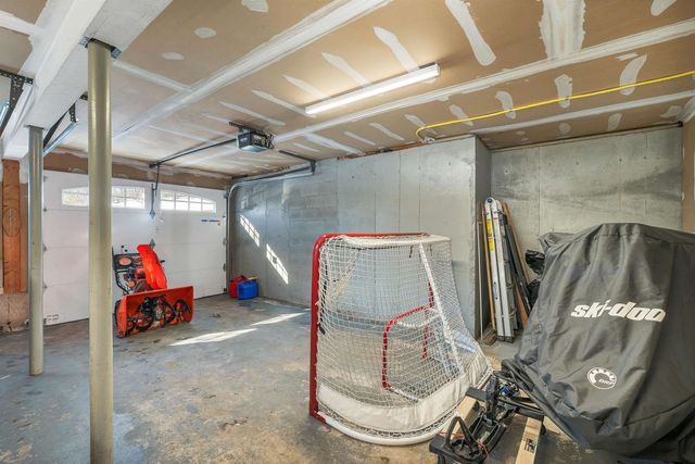 46 Goodhue Road, Derry, NH 03038