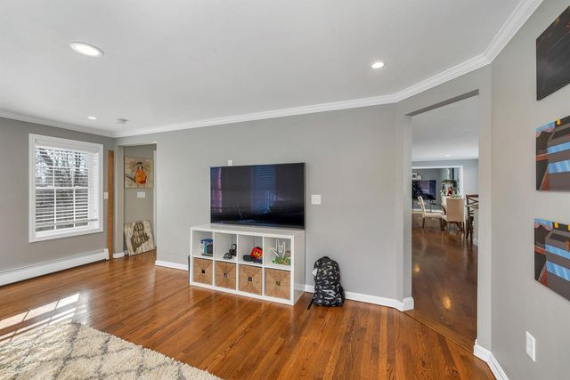 46 Goodhue Road, Derry, NH 03038