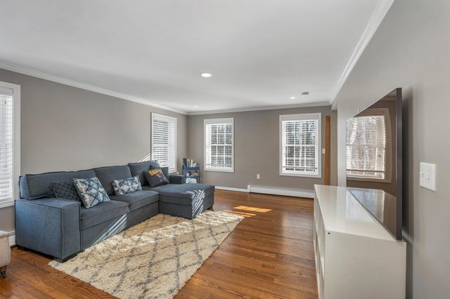 46 Goodhue Road, Derry, NH 03038