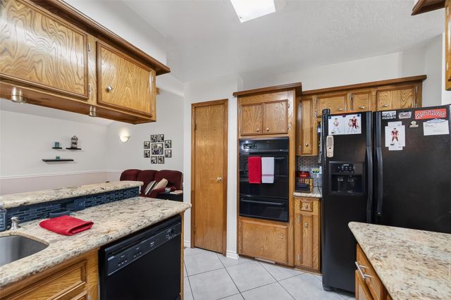 1110 Brookhollow Drive, Deer Park, TX 77536