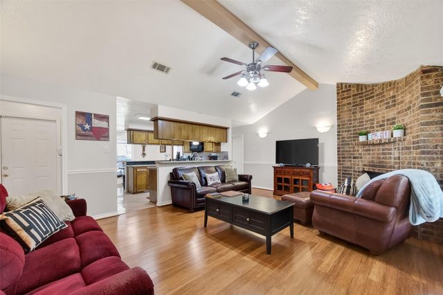 1110 Brookhollow Drive, Deer Park, TX 77536