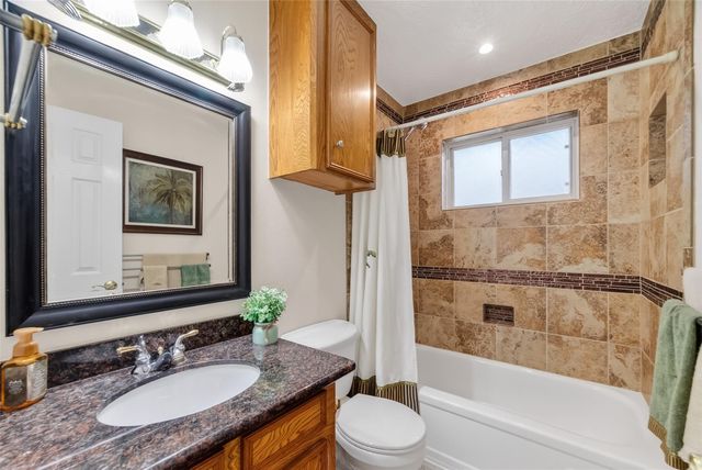 1110 Brookhollow Drive, Deer Park, TX 77536