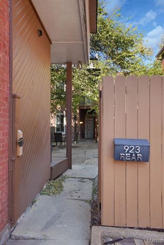 923 Withnell Avenue Front & Rear, St Louis, MO 63118