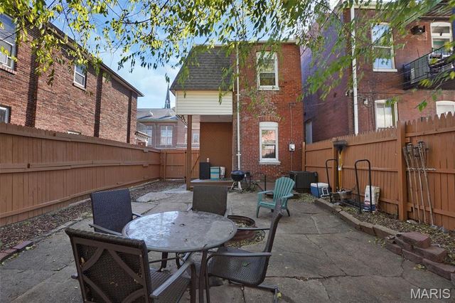 923 Withnell Avenue Front & Rear, St Louis, MO 63118