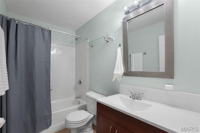 923 Withnell Avenue Front & Rear, St Louis, MO 63118