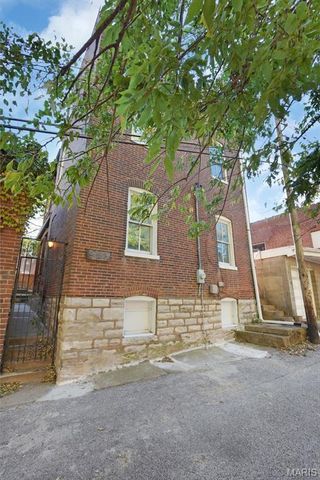 923 Withnell Avenue Front & Rear, St Louis, MO 63118