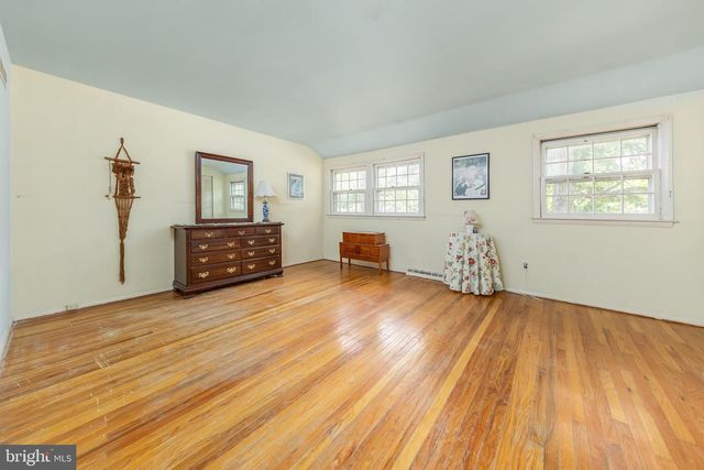 31 SILVER BIRCH RD, Blackwood, NJ 08012