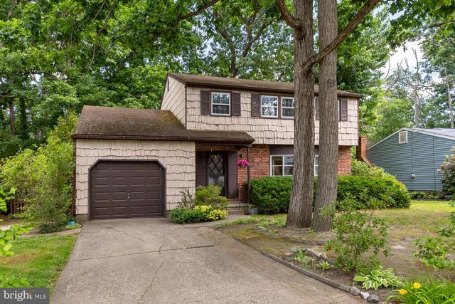 31 SILVER BIRCH RD, Blackwood, NJ 08012