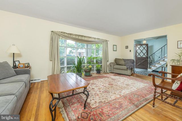 31 SILVER BIRCH RD, Blackwood, NJ 08012