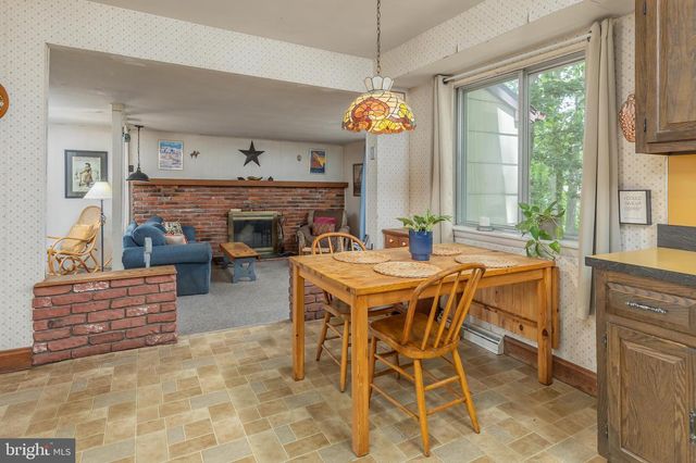 31 SILVER BIRCH RD, Blackwood, NJ 08012